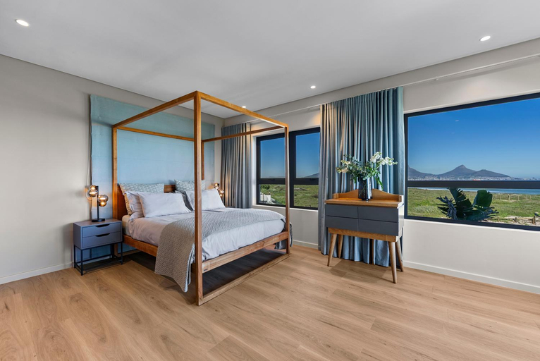 Bedroom, ocean12 Guesthouse Sunset Beach, City of Cape Town