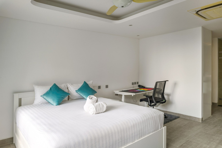 Room 2, Absolute Twin Sands 5404 Private Pool, Pulau Phuket