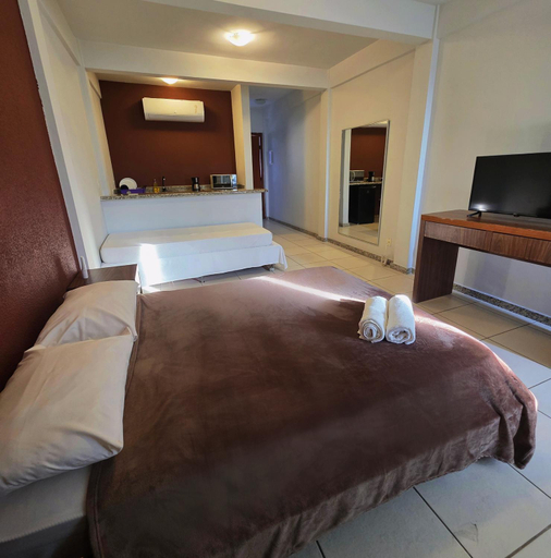 Others 5, Caicara Flats, Cabo Frio