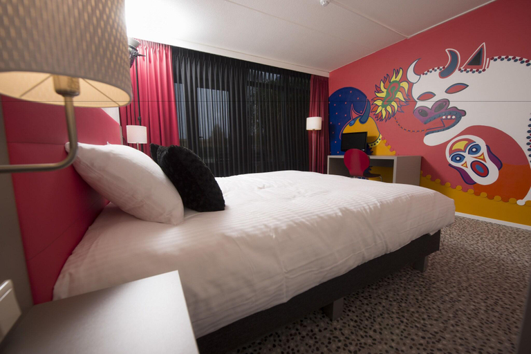 Bedroom 2, Hotel ten Cate, Emmen