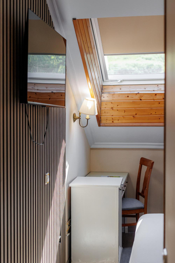 Bedroom 2, Ciudad de Cangas de Onis, Asturias