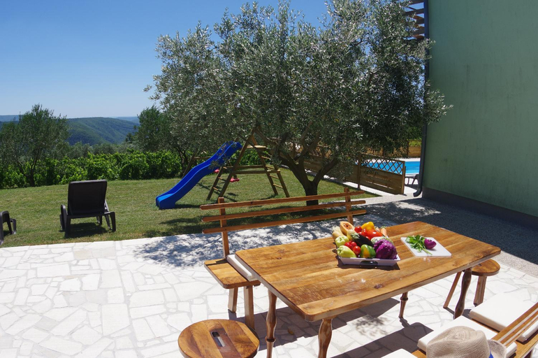 Others 4, Apartment in Croatia near Adriatic Coast, Barban