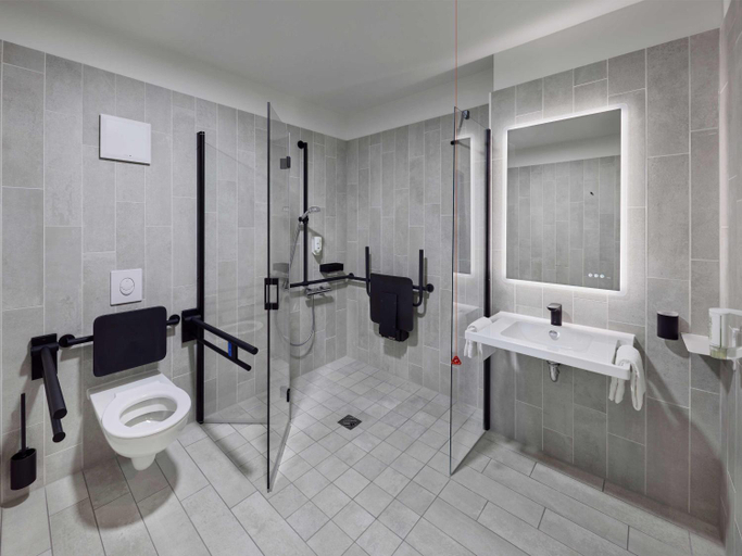 Bathroom 5, B&B HOTEL Emmerich, Kleve