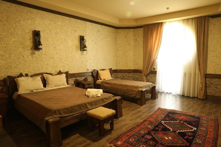 Room 2, Senger Qala Riverside, Qax