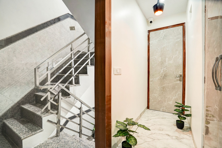 Staircase, Hotel Solaris Retreat By The Arrow, Delhi