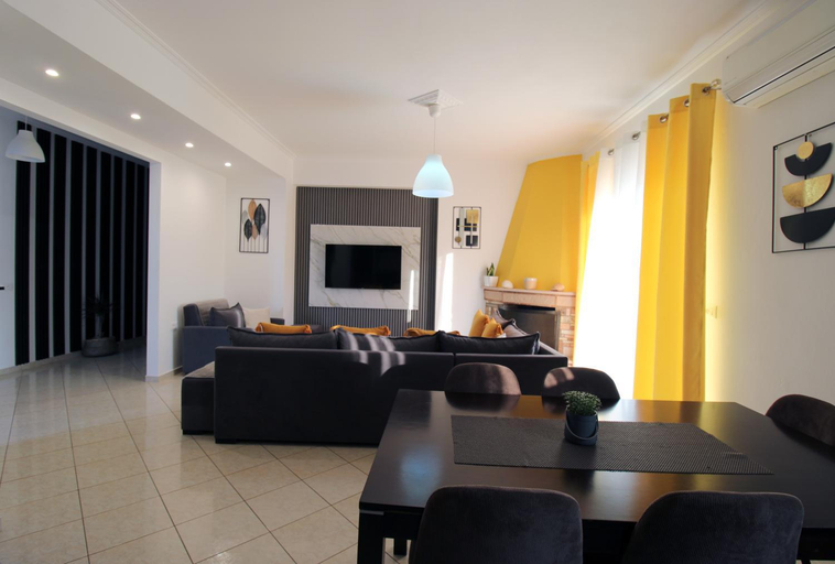 Others 3, Omnia Apartments, Sarandës