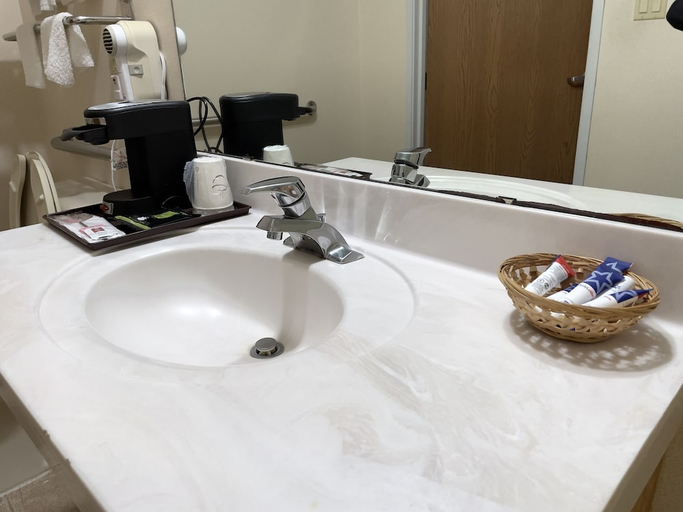 Bathroom 4, Quality Inn & Suites Kilgore-Longview, Gregg