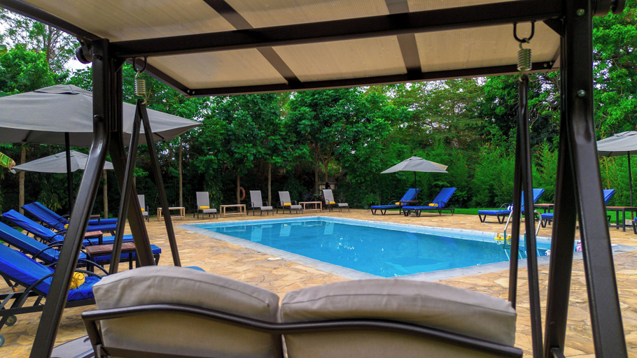 Outdoor pool, Sunset Retreat Hotel, Arusha Urban