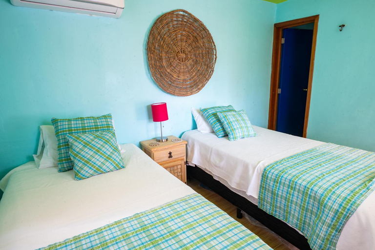 Bedroom 3, Artist Beach House Sunset Haven Epic View, Progreso
