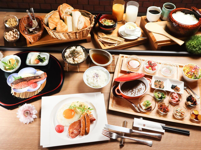 Food & Drinks 3, Yamanashi Welfare Memorial Hall, Osaka