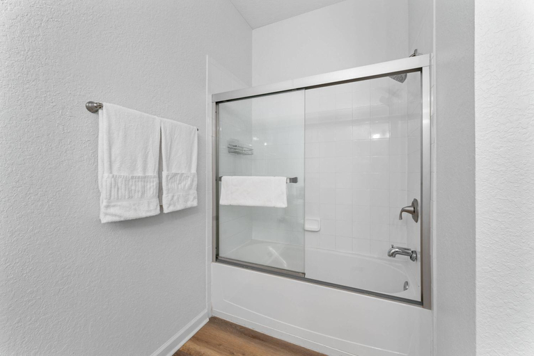 Bathroom 5, Vista Cay Resort by Millenium, Orange