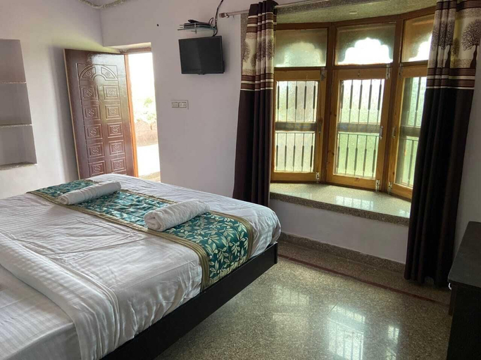 Room 4, Indraprasth Heritage Resort, Udaipur