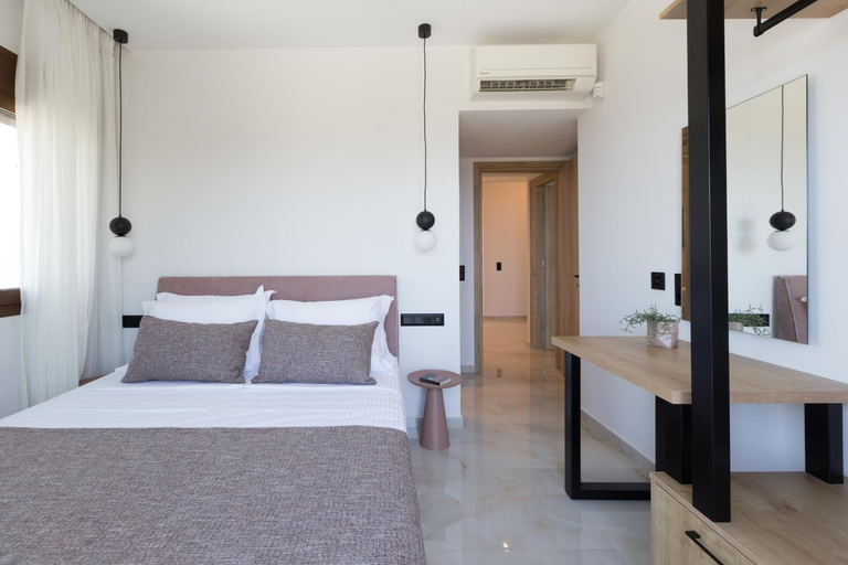 3, Villa Santa Ιrini 1 - With Heated Pool, Crete