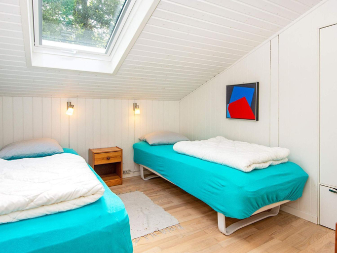 Bedroom 2, Tranquil Lakeside Retreat in Ry-By Traum, Skanderborg
