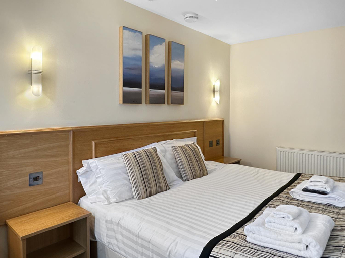 Bedroom 2, Granada Apartments Queens Mansions, Blackpool