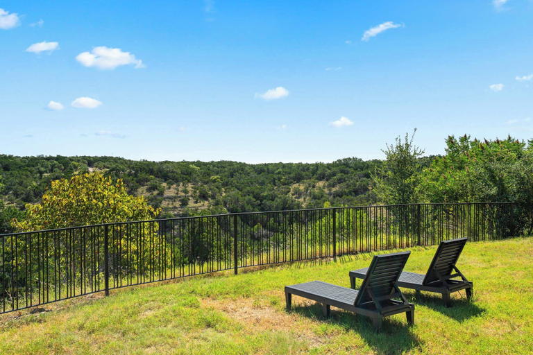 Interior 2, Luxury Hilltop Villa With Hot Tub & Scenic Views, Travis