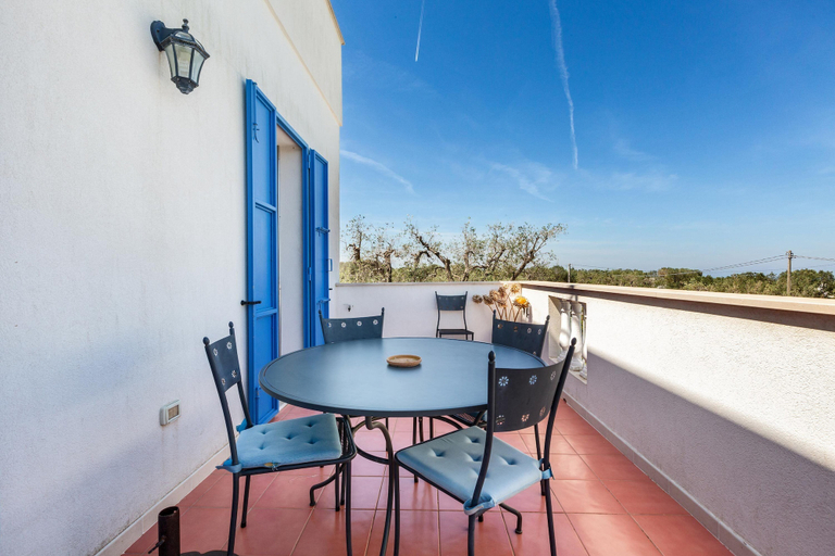 Outdoor dining 2, 3880 Villa Sierri by Perle di Puglia, Brindisi