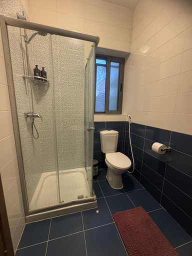 Bathroom 2, relaxing Room with private bathroom, St Julian's