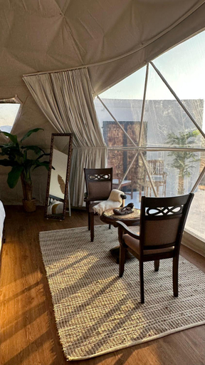 2, Bubbles Domes Private Cmp, Biddiya