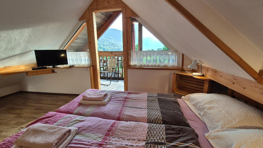Bedroom 2, Apartments Cebelica, Bohinj