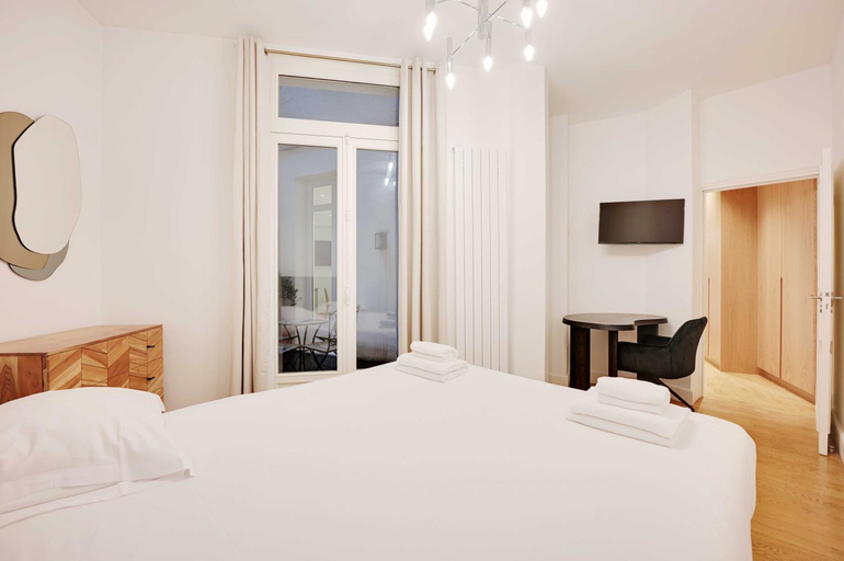 Bedroom 5, Superb Apartment With Terrace 2br/4p Trocadero, Paris