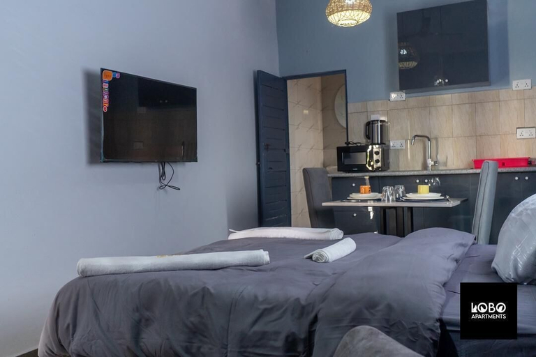 Room 2, Lobo studio apartments, Kombo Saint Mary
