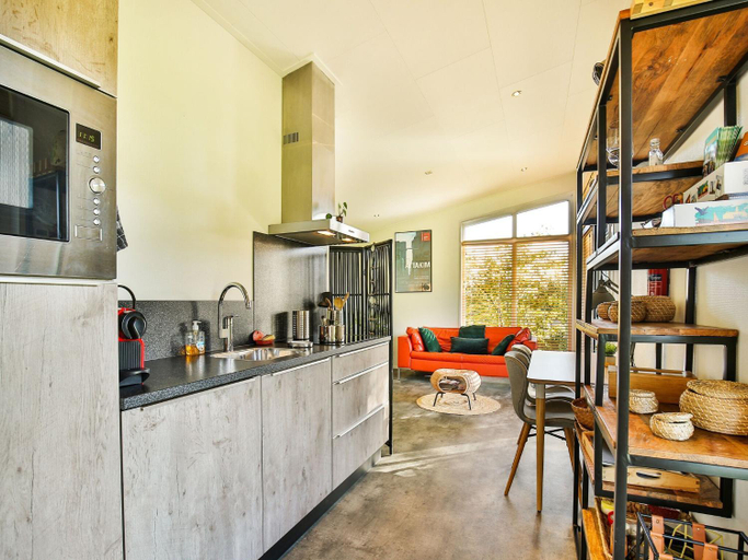 Food & Drinks 4, Holiday Home in Tripscompagnie near Nature, Menterwolde