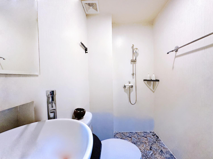 Bathroom 2, Little Friendly Guest House with pool, Luang Prabang
