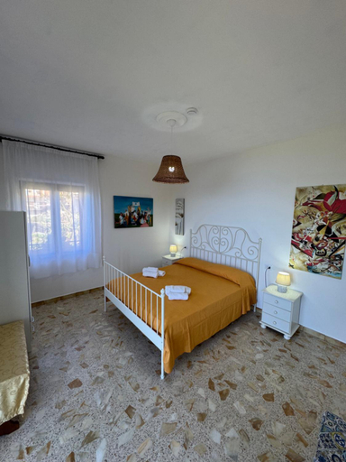 Bedroom 2, Il Vicolo Caprioli, Salerno