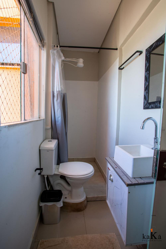 Bathroom 5, Hostel Central, Uberlândia