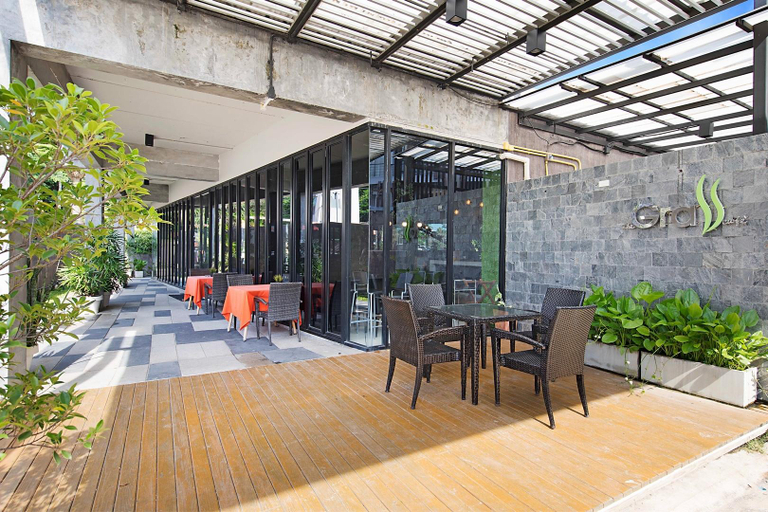 Food & Drinks, Cozy 3br Townhouse best located Replay Residence, Ko Samui