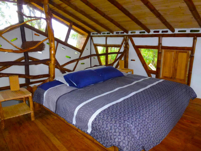 Bedroom 2, Hotel La Casa de Francois, Isnos