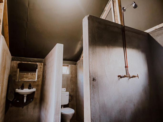 Bathroom 4, Mountain Peak Game Lodge Namibia, Kamanjab
