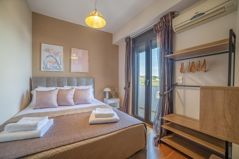 5, Villa Zoe - With 72m Pool, Crete