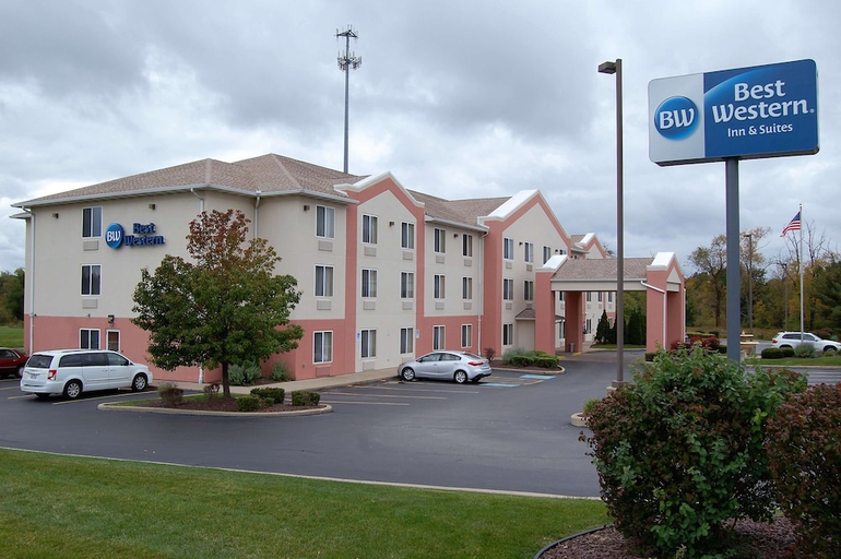 Exterior & Views 2, Best Western Penn-Ohio Inn & Suites, Trumbull