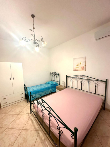 Bedroom 3, Villa Verde con piscina, Lecce