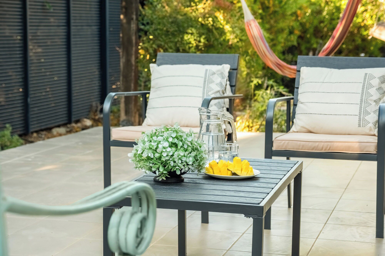 Terrace/patio 2, MAMAD - Sunny Hilltop Hideaway by Sea N' Rent