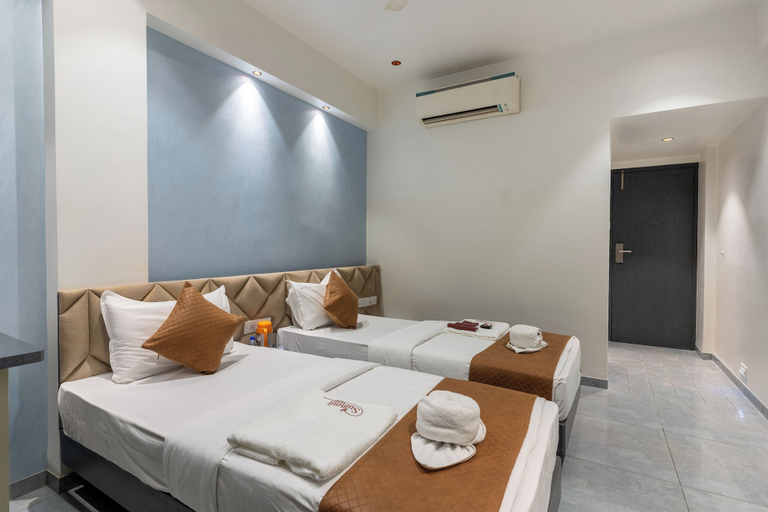 Bedroom 2, Hotel Summit, Ahmadabad