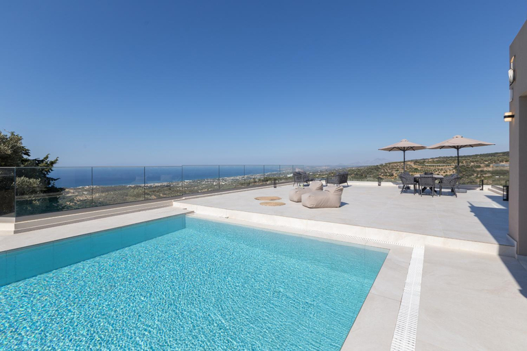 5, Villa Santa Ιrini 1 - With Heated Pool, Crete