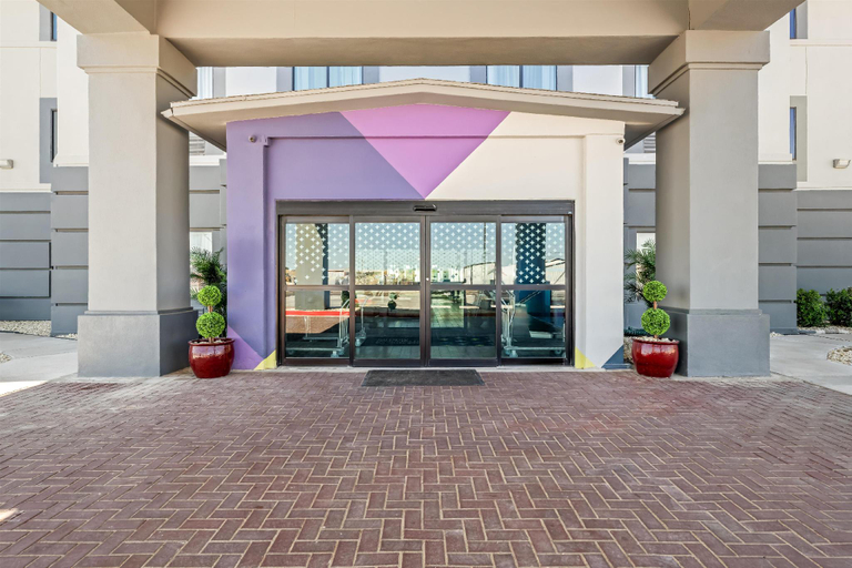 Exterior & Views 2, Spark by Hilton Fort Stockton, Pecos