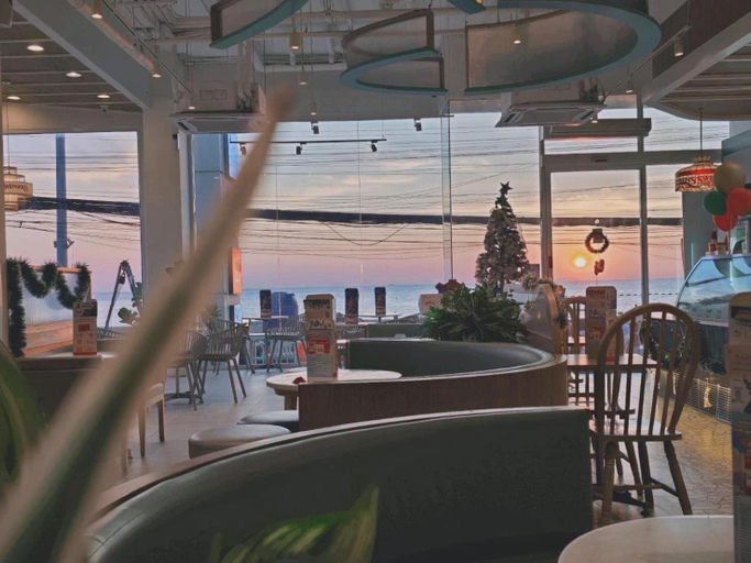 Food & Drinks 5, Hongheng Beach Residence, Pattaya