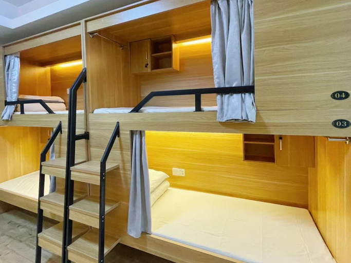 Bedroom 4, Natural Wake Youth Hostel, Hangzhou