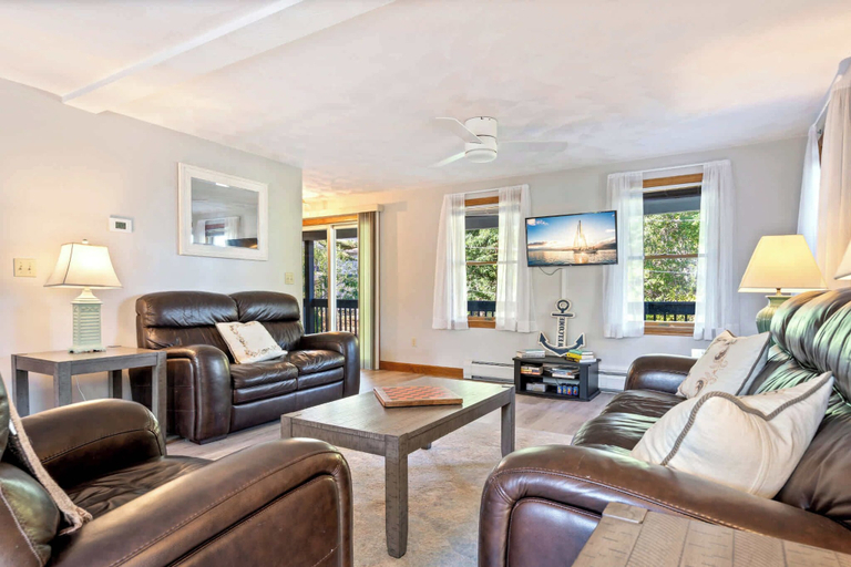 Primary image, Nubble View Home for 10, York