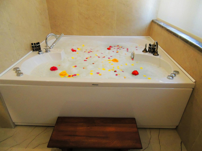 Bathroom 5, Venüs Termal Butik Otel, Edremit