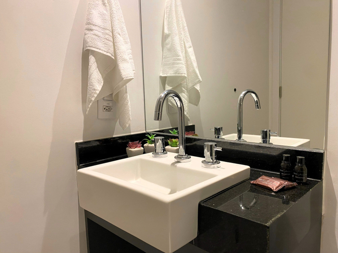 Bathroom 4, Moderno com AC academia 24h e rooftop, São Paulo