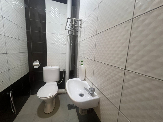 Bathroom 4, OYO 91259 Hai Thien Motel, Perlis