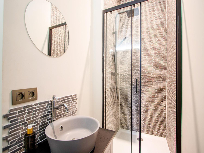 Bathroom 4, Castle with wellness and zipline, Namur