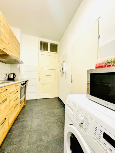 Private kitchen 3, Bright 5P Apartment Near Praterstern, Wien