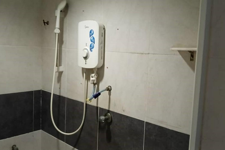 Bathroom 4, D Anugerah Hotel Jonker Melaka, Malacca City