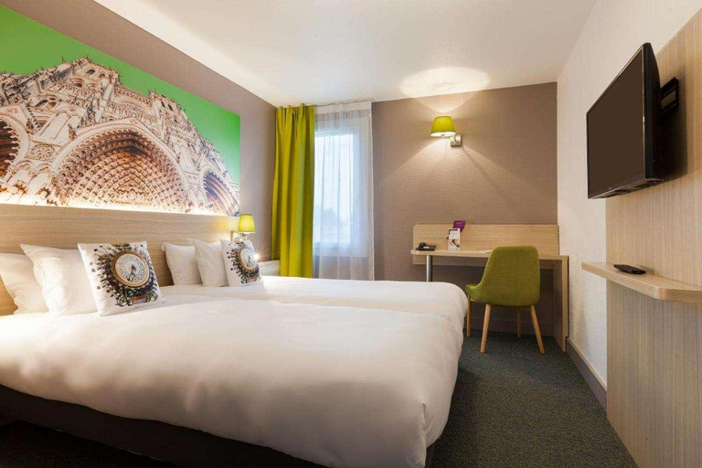 Bedroom 3, Brit Hotel Confort Amiens, Somme